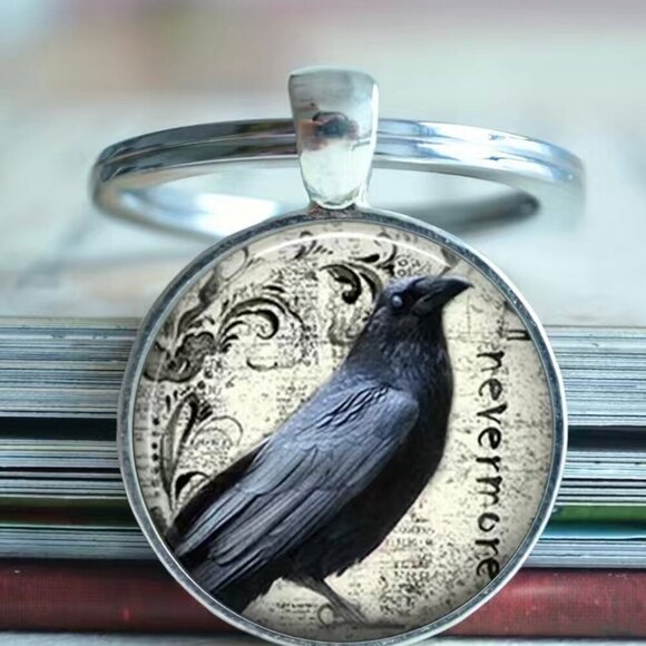 Raven Keychain with Nevermore - Picture 2 of 3